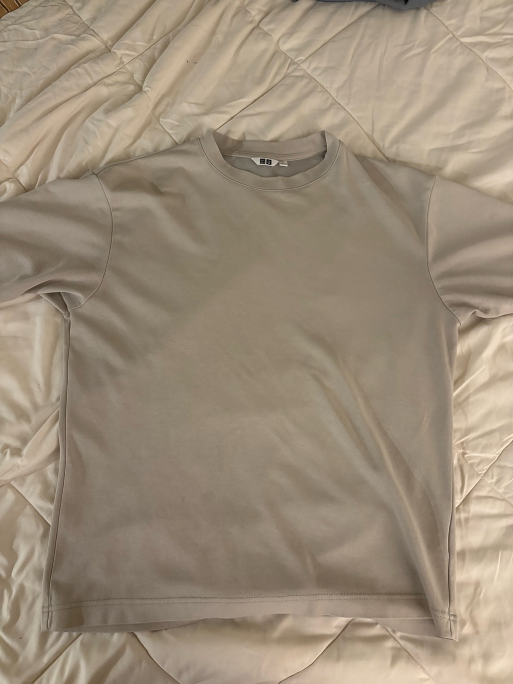 Uniqlo Men’s Beige Airism Oversized T-shirt